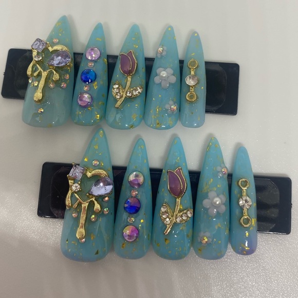 Color Changing Purple to Blue Handmade Press On Nail Set - Picture 2 of 16